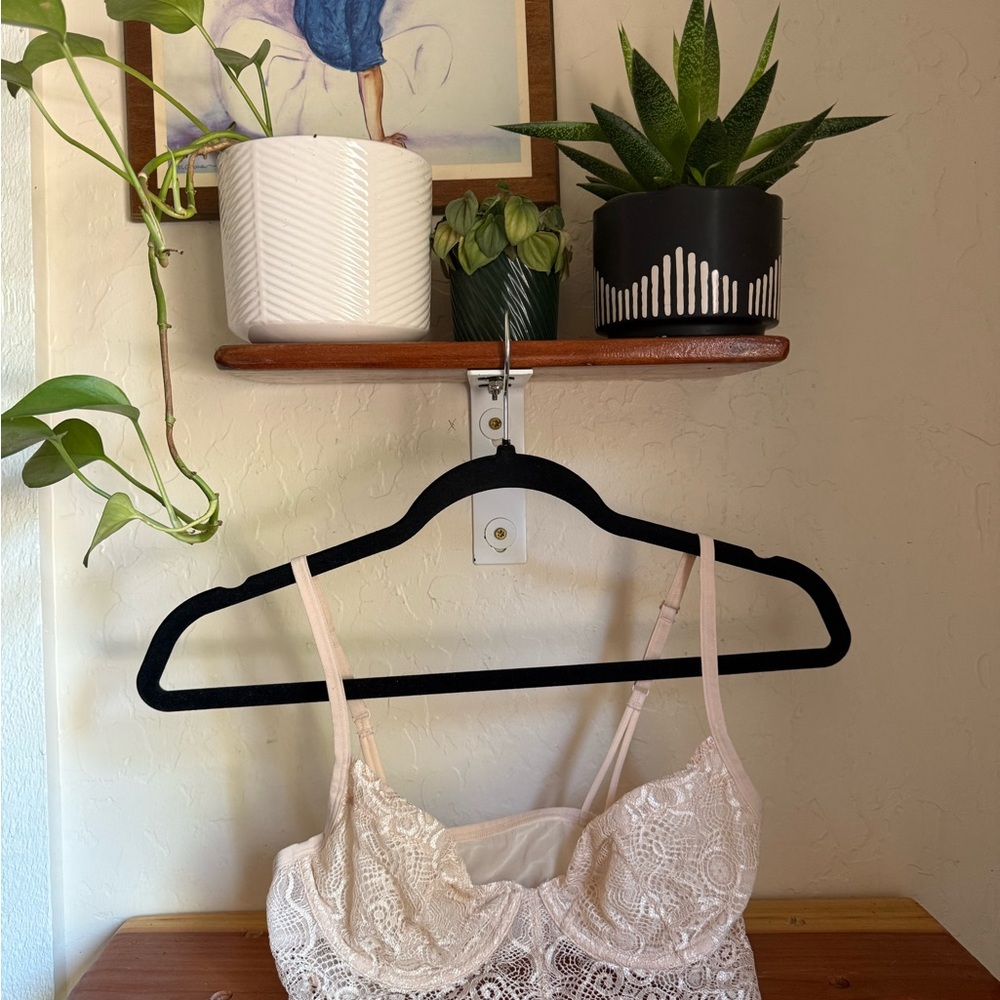 Elegant Lace Bra in Cream